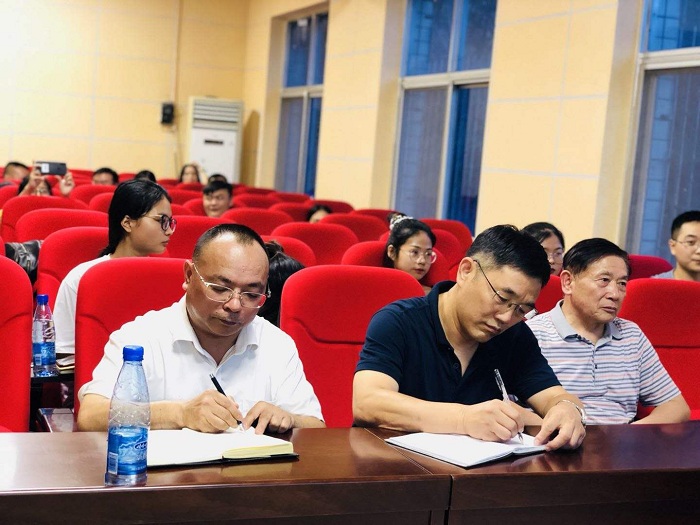 学校资讯